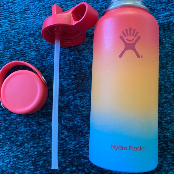 Excellent condition hawaii exclusive hydroflask - Picture 2 of 8